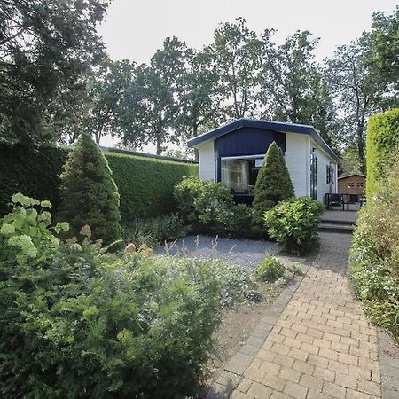Chalet Voorzien Van Alle Gemakken In Een Bosrijke Omgeving Voorthuizen Ngoại thất bức ảnh