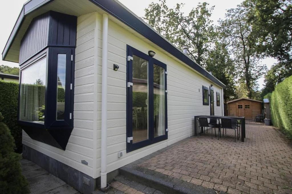 Chalet Voorzien Van Alle Gemakken In Een Bosrijke Omgeving Voorthuizen Ngoại thất bức ảnh